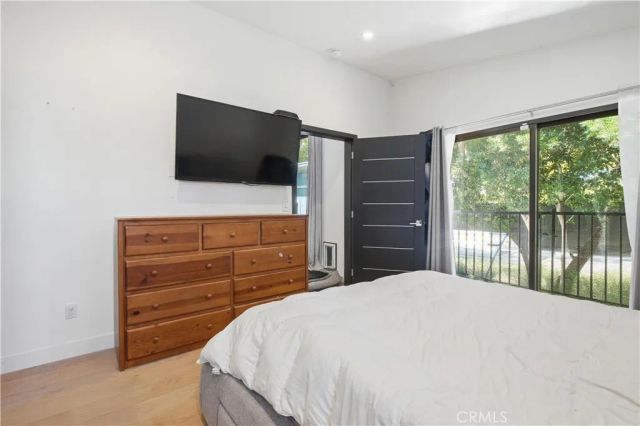 17713 Bullock St, Encino, CA 91316