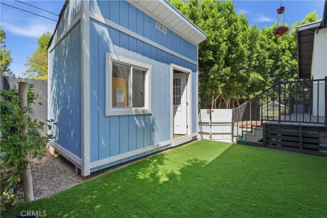 17713 Bullock St, Encino, CA 91316