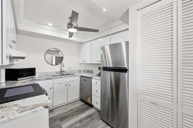 1301 GULF BOULEVARD 107, Clearwater Beach, FL 33767