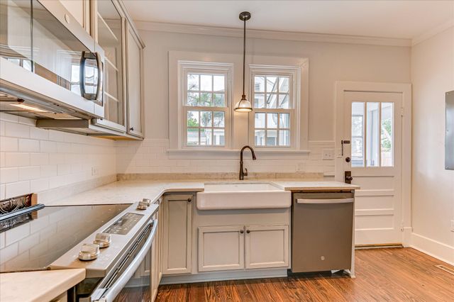 1020 Holly Lane SW, Aiken, SC 29801