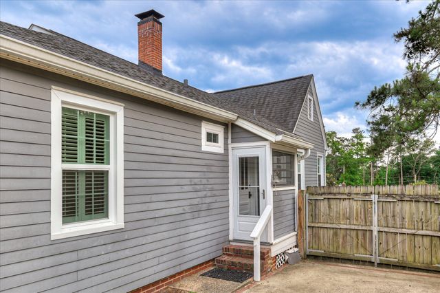 1020 Holly Lane SW, Aiken, SC 29801