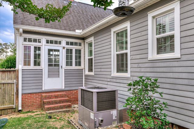 1020 Holly Lane SW, Aiken, SC 29801