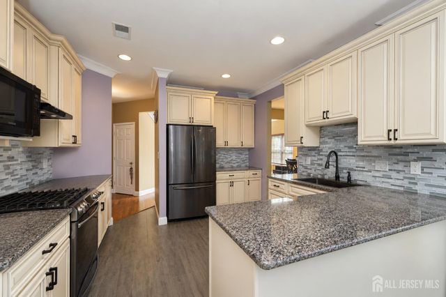 5 Johnson Street, Old Bridge, NJ 08857