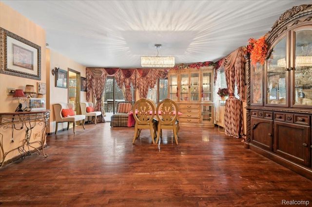 21428 Lundy Drive, Farmington, MI 48336