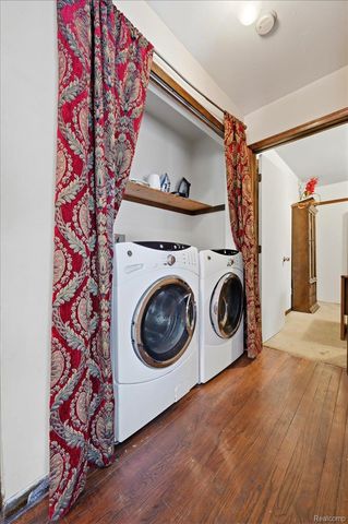 21428 Lundy Drive, Farmington, MI 48336