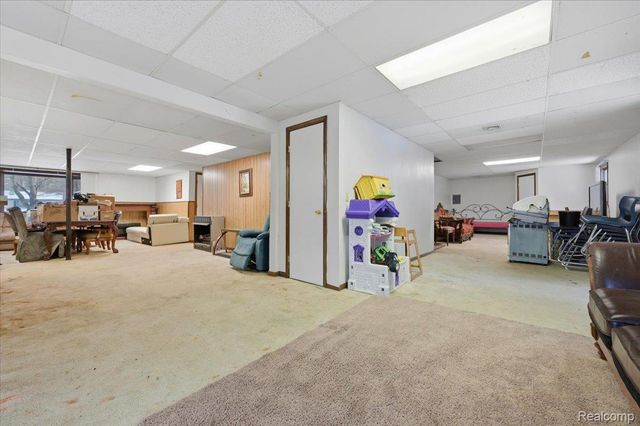 21428 Lundy Drive, Farmington, MI 48336