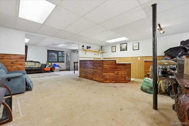 21428 Lundy Drive, Farmington, MI 48336