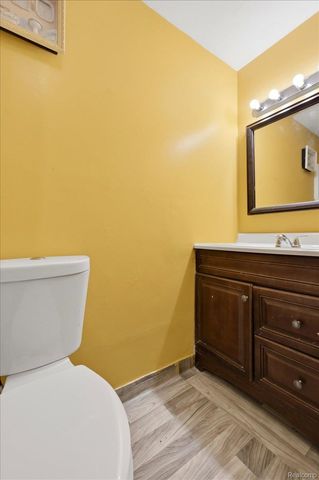 21428 Lundy Drive, Farmington, MI 48336