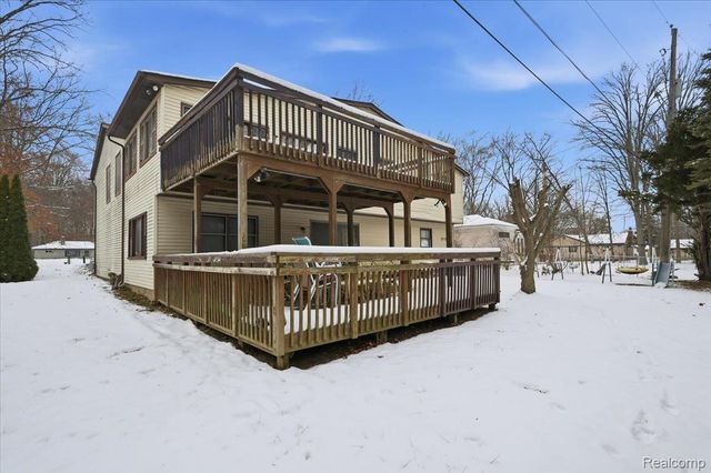 21428 Lundy Drive, Farmington, MI 48336