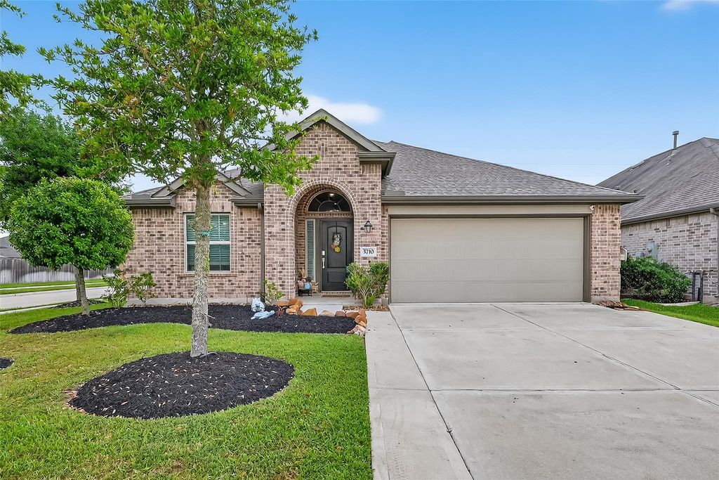 3710 Butterfly Breeze Lane, Richmond, TX 77406