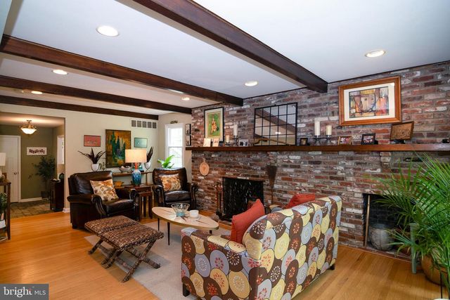 1353 VALLEE DR, West Deptford, NJ 08096