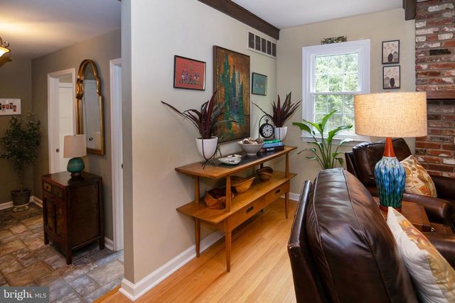 1353 VALLEE DR, West Deptford, NJ 08096