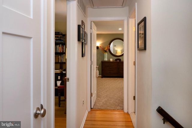 1353 VALLEE DR, West Deptford, NJ 08096