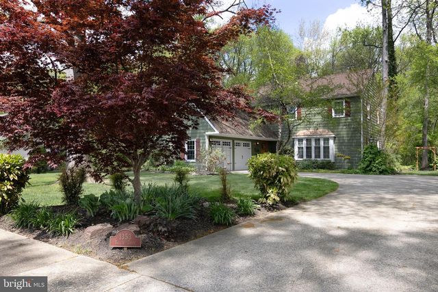1353 VALLEE DR, West Deptford, NJ 08096