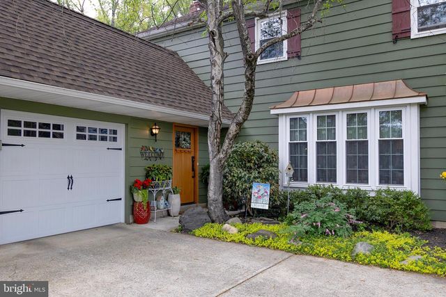 1353 VALLEE DR, West Deptford, NJ 08096