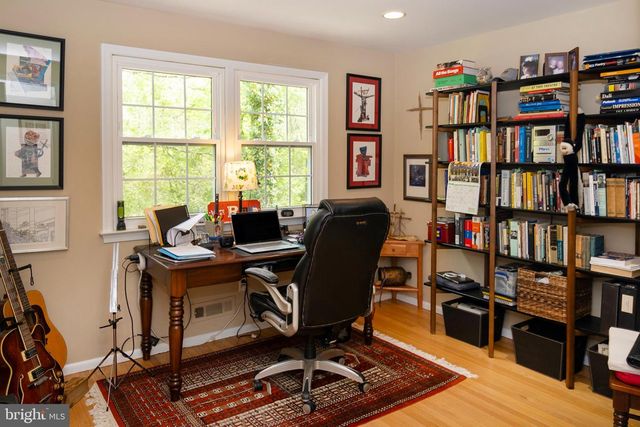 1353 VALLEE DR, West Deptford, NJ 08096