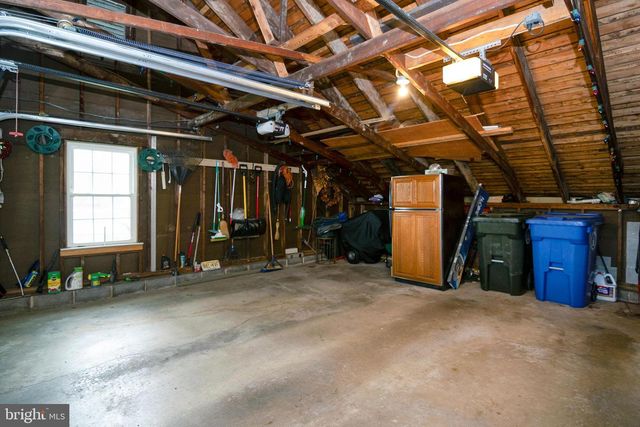 1353 VALLEE DR, West Deptford, NJ 08096