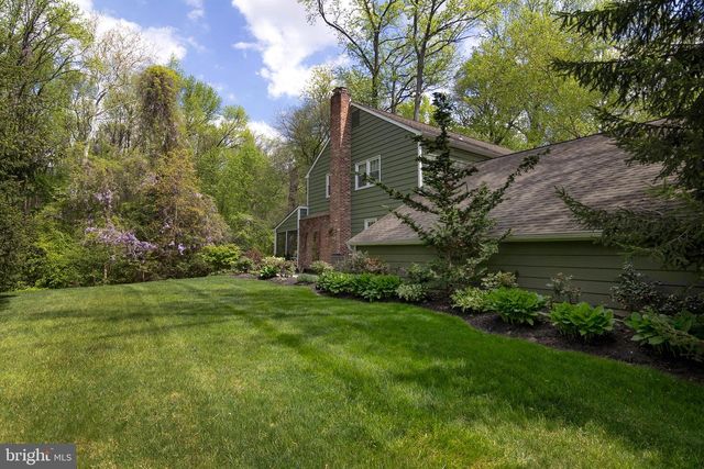 1353 VALLEE DR, West Deptford, NJ 08096