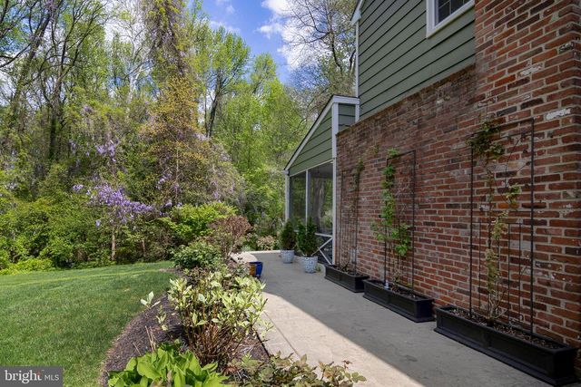 1353 VALLEE DR, West Deptford, NJ 08096