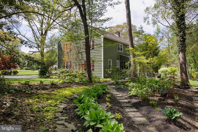 1353 VALLEE DR, West Deptford, NJ 08096