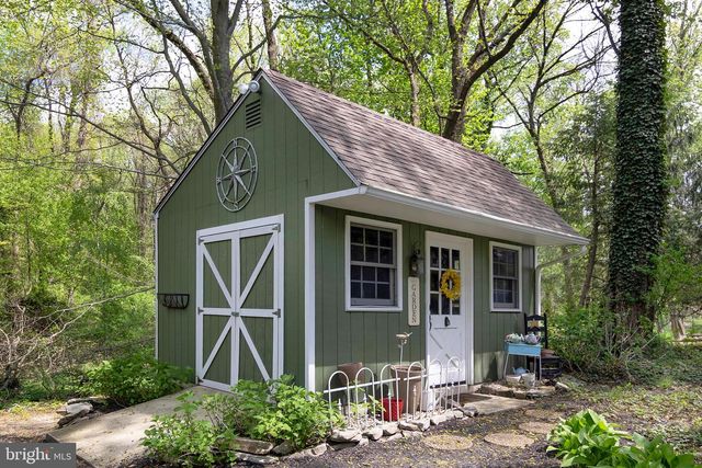 1353 VALLEE DR, West Deptford, NJ 08096