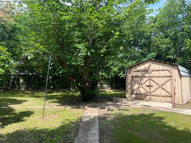 1211 Belmont Street, Gainesville, TX 76240