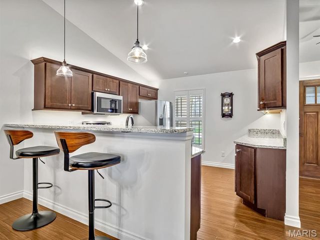 7300 FULHAM Lane B, Troy, IL 62294