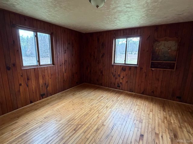 N5805 Beauchamp Road, Hardwood, MI 49807