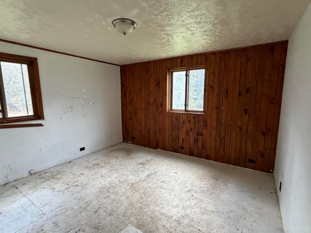 N5805 Beauchamp Road, Hardwood, MI 49807