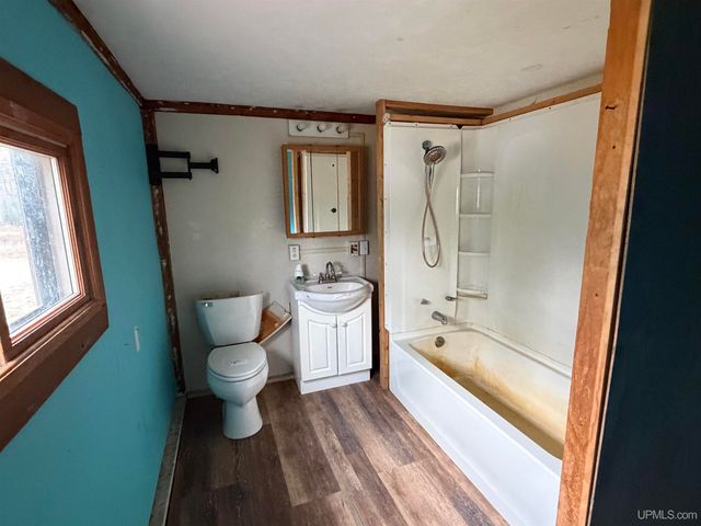 N5805 Beauchamp Road, Hardwood, MI 49807