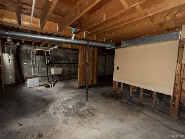 N5805 Beauchamp Road, Hardwood, MI 49807