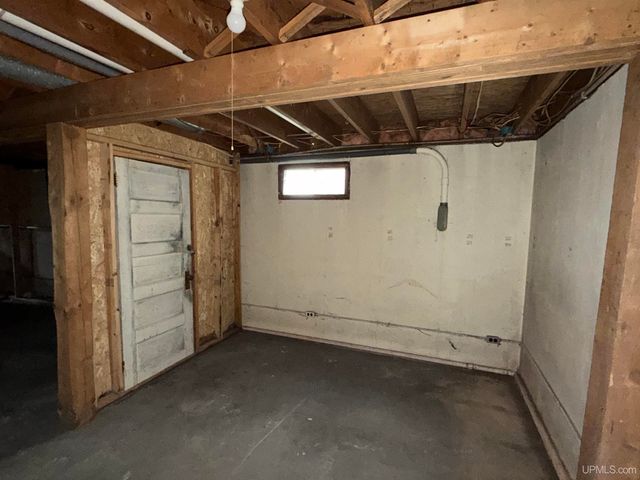 N5805 Beauchamp Road, Hardwood, MI 49807