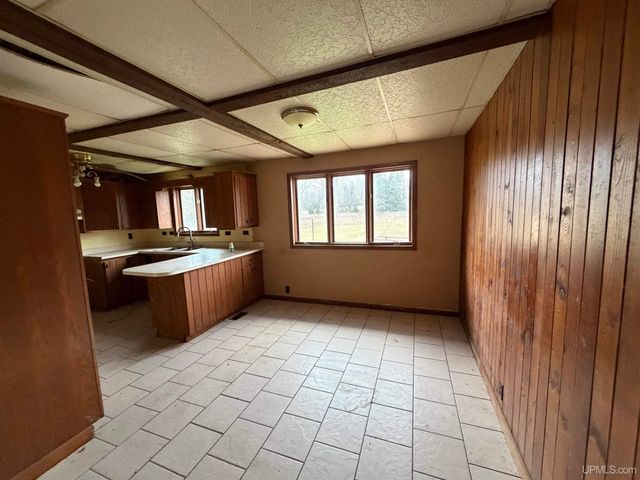 N5805 Beauchamp Road, Hardwood, MI 49807