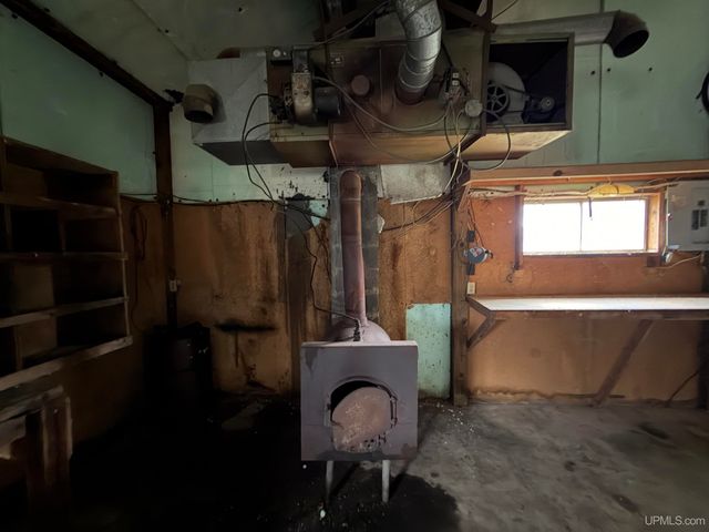 N5805 Beauchamp Road, Hardwood, MI 49807