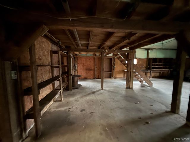 N5805 Beauchamp Road, Hardwood, MI 49807