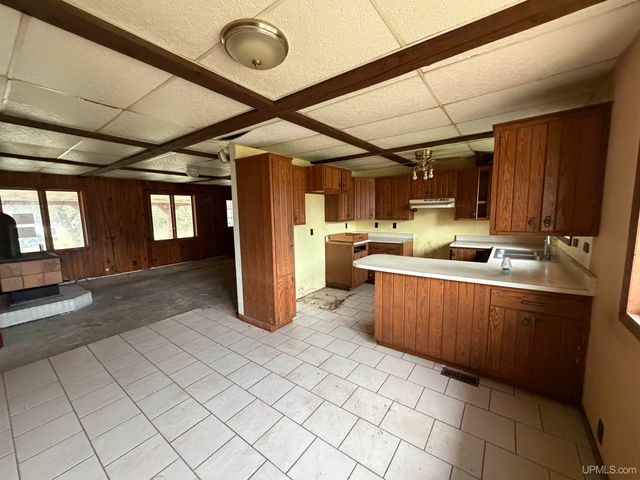 N5805 Beauchamp Road, Hardwood, MI 49807
