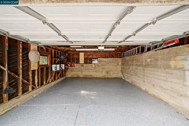 13 La Plaza Dr, Orinda, CA 94563