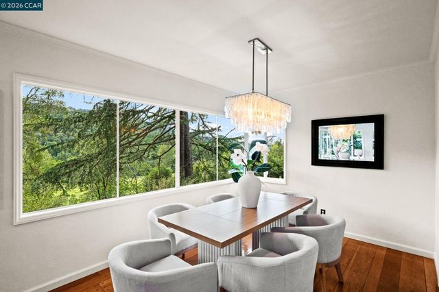 13 La Plaza Dr, Orinda, CA 94563