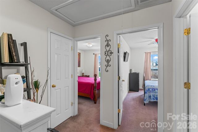 6243 Day Lilly Lane, Charlotte, NC 28216