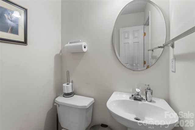 6243 Day Lilly Lane, Charlotte, NC 28216