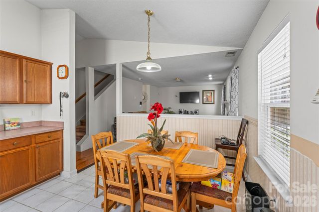 6243 Day Lilly Lane, Charlotte, NC 28216