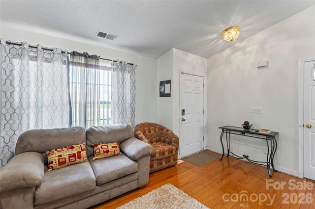 6243 Day Lilly Lane, Charlotte, NC 28216