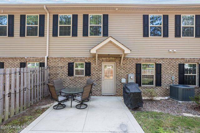 127 Lark Drive, West End, NC 27376