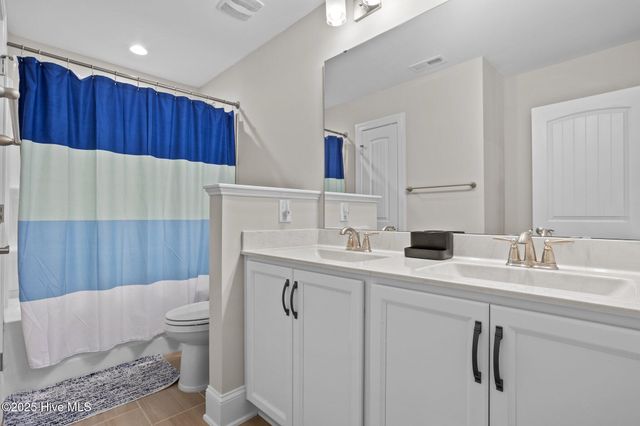 127 Lark Drive, West End, NC 27376