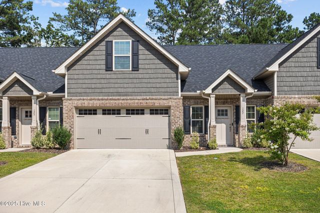 127 Lark Drive, West End, NC 27376