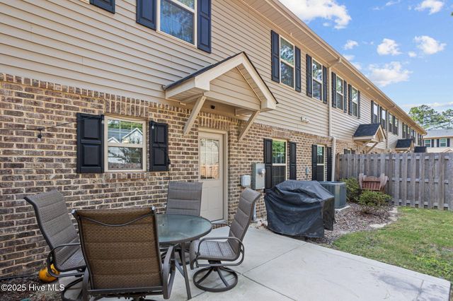 127 Lark Drive, West End, NC 27376