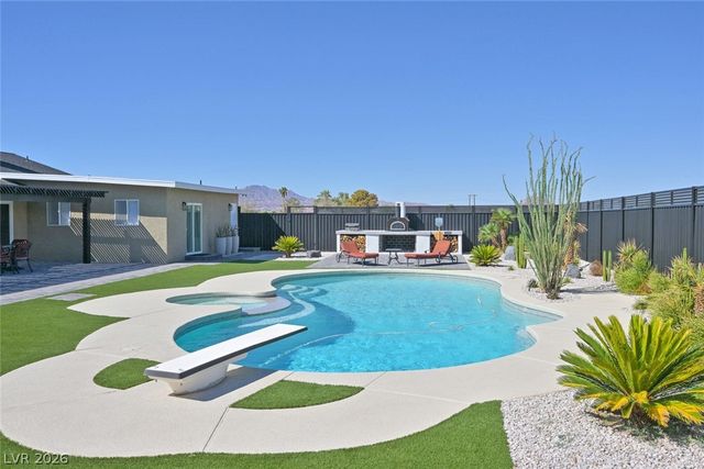 523 Emden Street, Henderson, NV 89015