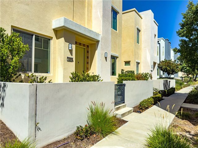 129 Terrapin, Irvine, CA 92618
