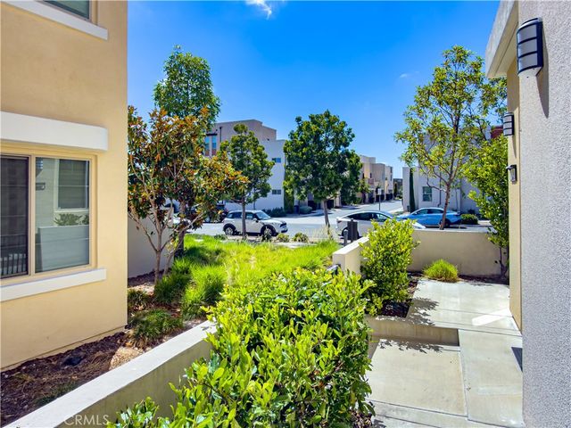 129 Terrapin, Irvine, CA 92618
