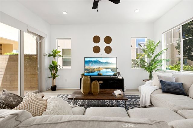 129 Terrapin, Irvine, CA 92618